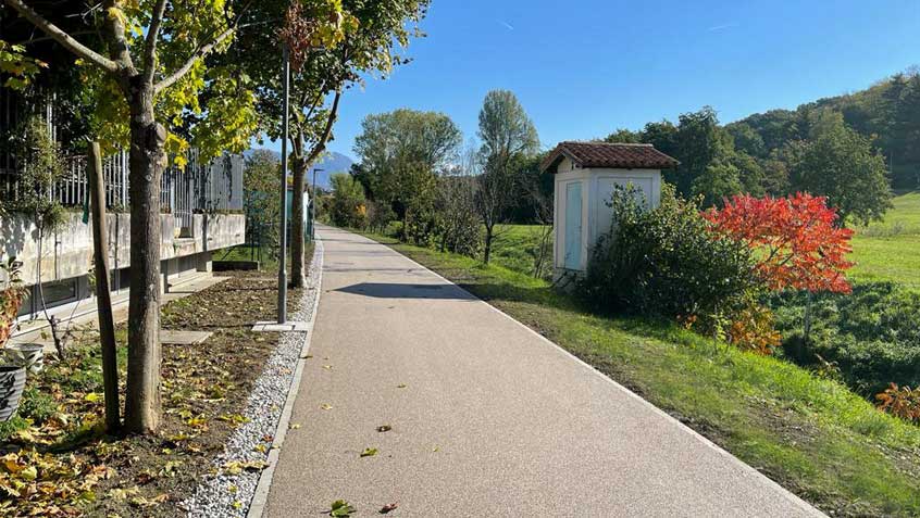 Pedestrian/cycle lane - Nova Gorica - SLO
